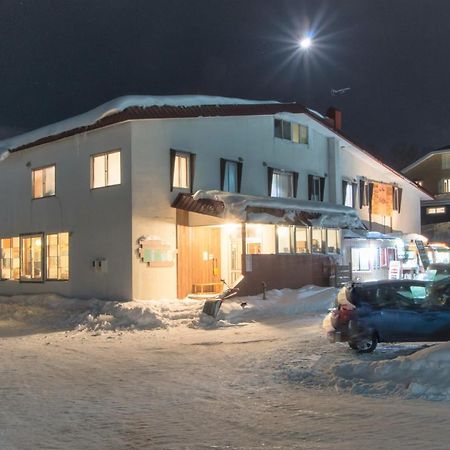 Хостел Niseko Side 6 Екстер'єр фото
